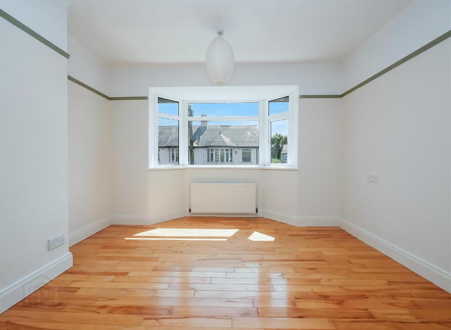 8 Ravensdene Park, Ravenhill Road, Belfast, BT6 0DA