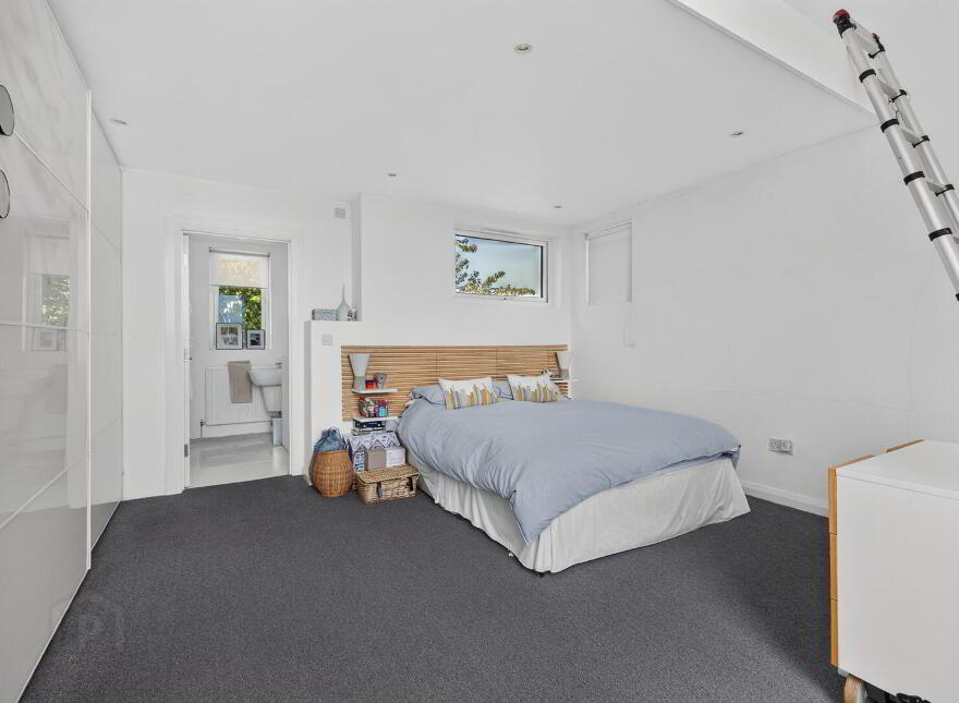 66 Warren Road, Donaghadee, BT21 0PD