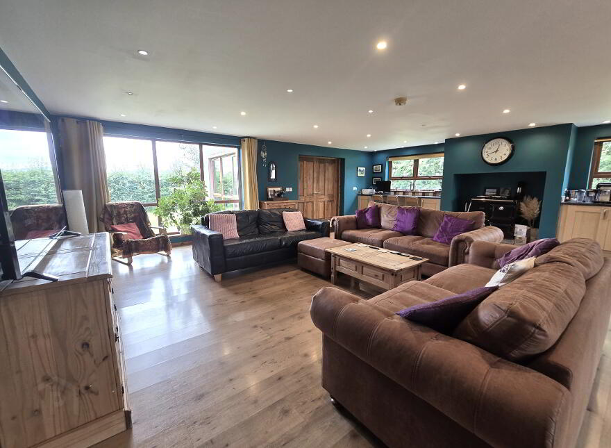 Maghernahar House, 72a Straid Road, Bushmills, Ballycastle, BT54 6NW