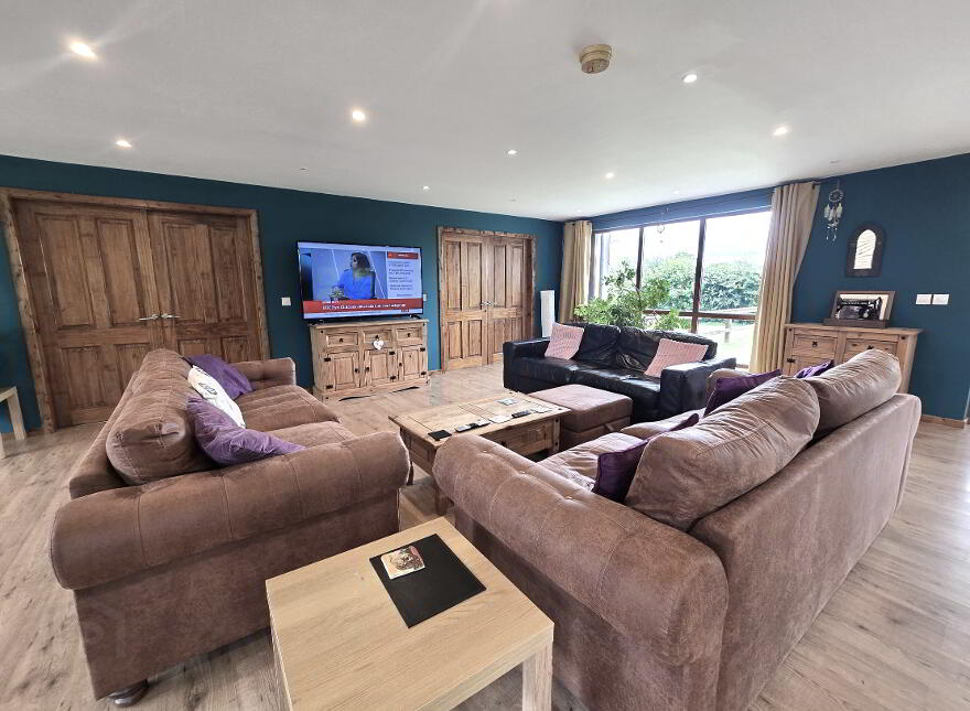 Maghernahar House, 72a Straid Road, Bushmills, Ballycastle, BT54 6NW