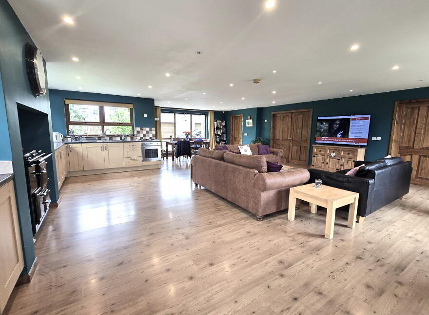 Maghernahar House, 72a Straid Road, Bushmills, Ballycastle, BT54 6NW