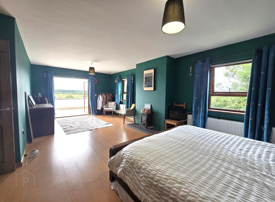 Maghernahar House, 72a Straid Road, Bushmills, Ballycastle, BT54 6NW