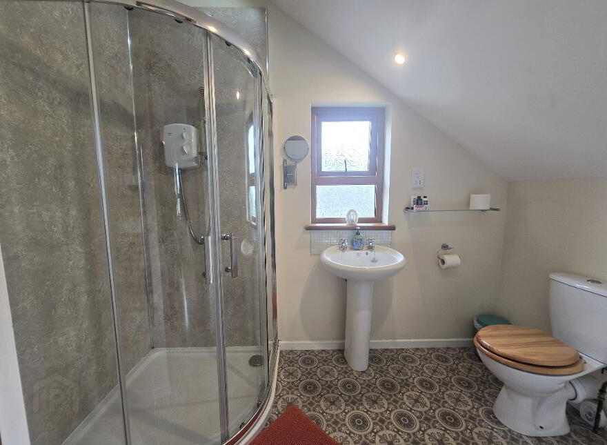 Maghernahar House, 72a Straid Road, Bushmills, Ballycastle, BT54 6NW