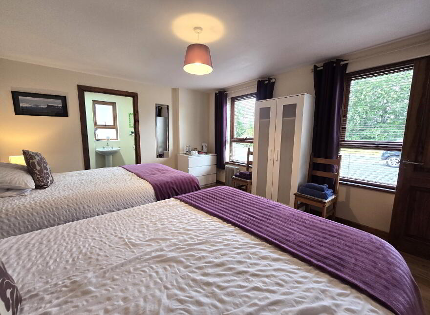 Maghernahar House, 72a Straid Road, Bushmills, Ballycastle, BT54 6NW