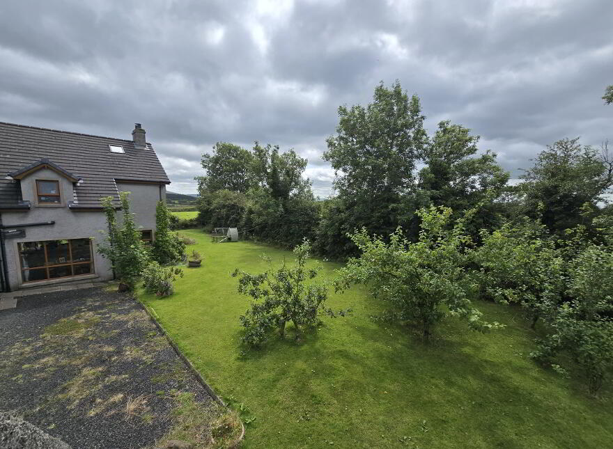 Maghernahar House, 72a Straid Road, Bushmills, Ballycastle, BT54 6NW