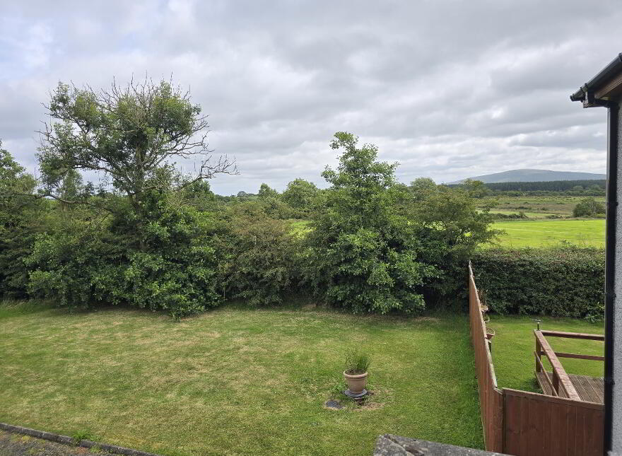 Maghernahar House, 72a Straid Road, Bushmills, Ballycastle, BT54 6NW