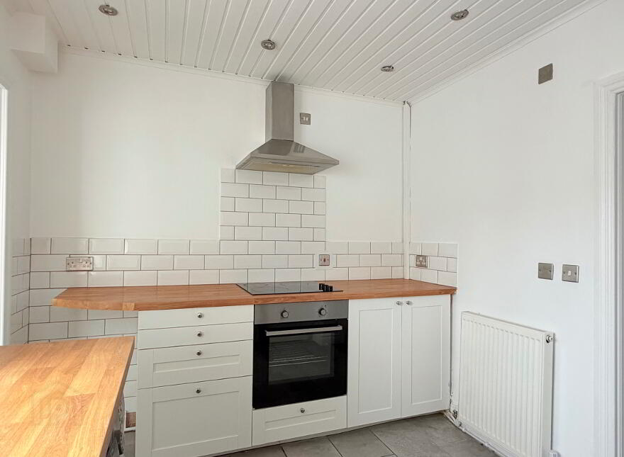 18 Castle Street, Donaghadee, BT21 0DN