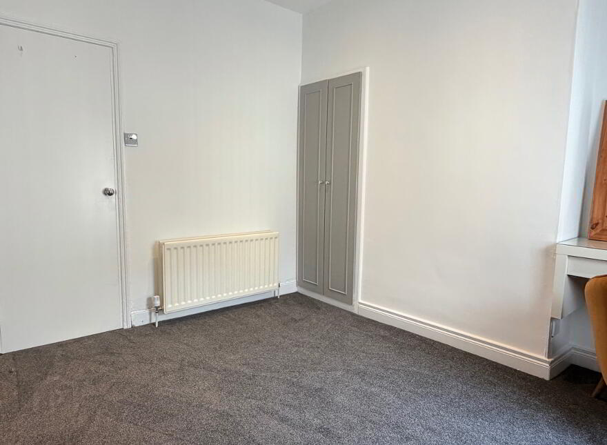 18 Castle Street, Donaghadee, BT21 0DN