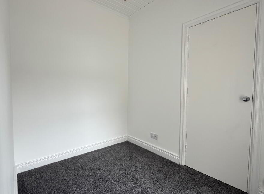18 Castle Street, Donaghadee, BT21 0DN