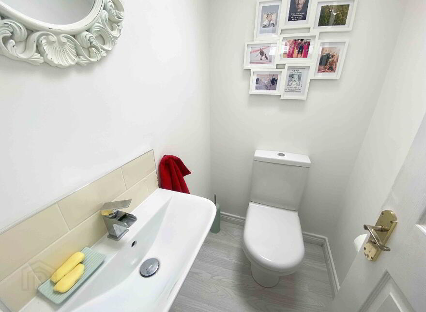 27a Bridge Street, Banbridge, BT32 3JL