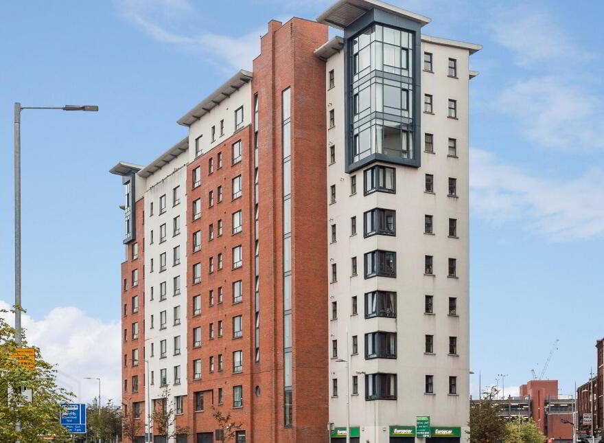 802 College Central, College Avenue, Belfast, BT1 6BD