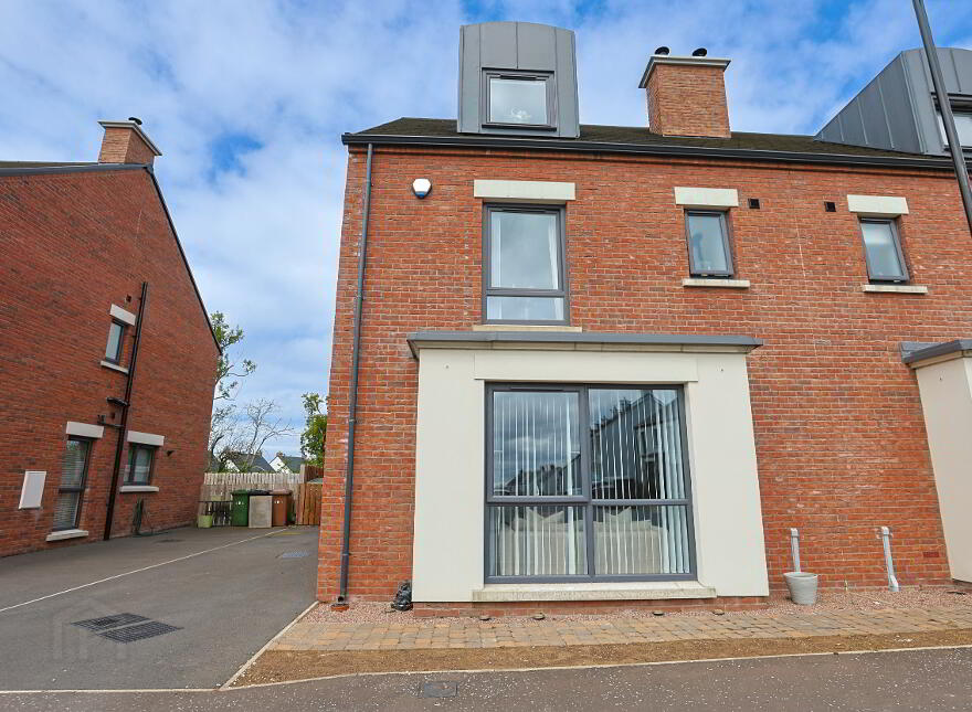 306 The Hollows, Lurgan, Craigavon, BT66 7WW