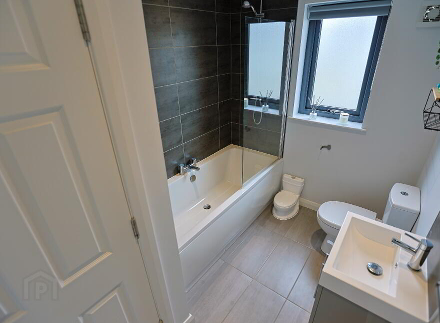 258 The Hollows, Lurgan, Craigavon, BT66 7FU