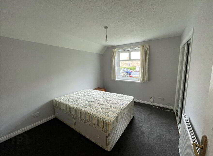 19 Sinclair Place, Edinburgh, EH11 1AH