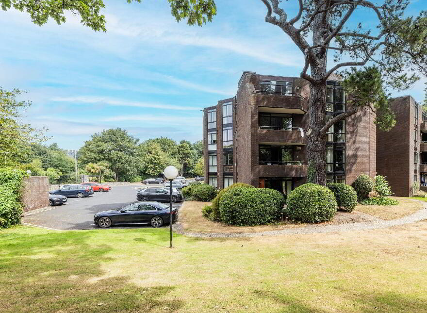 Apartment 16 Milltown Grove, Milltown, Milltown, D14Y021