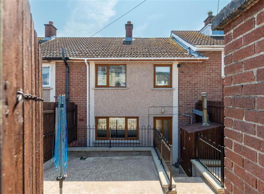 9 Glenveagh Drive, Lenadoon, Belfast, BT11 9HX