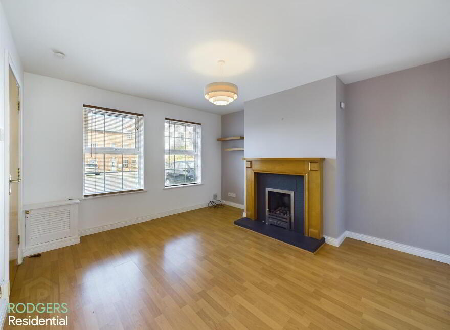 8 Church Hill, Holywood, BT18 9DS