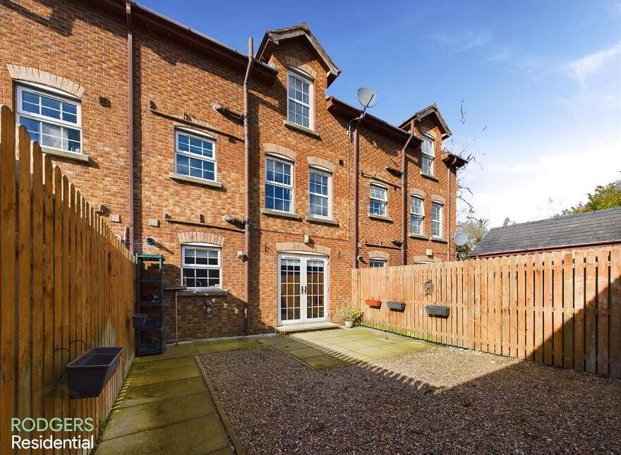 8 Church Hill, Holywood, BT18 9DS