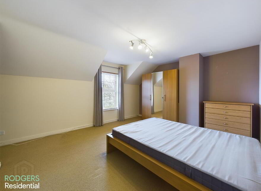 8 Church Hill, Holywood, BT18 9DS