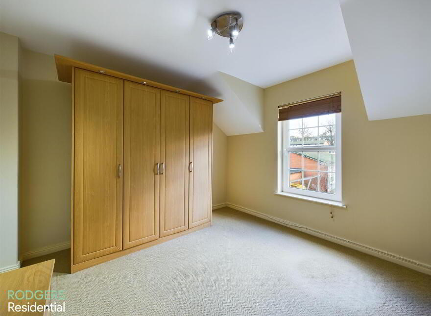 8 Church Hill, Holywood, BT18 9DS