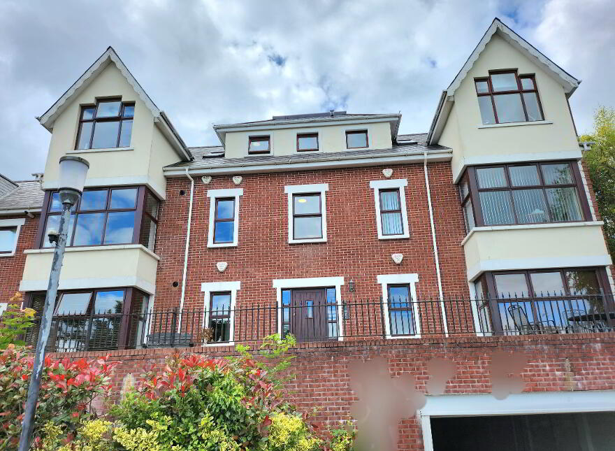 Apt 3, 2 Glencoe Park, Antrim Road, Belfast, BT36 7PT