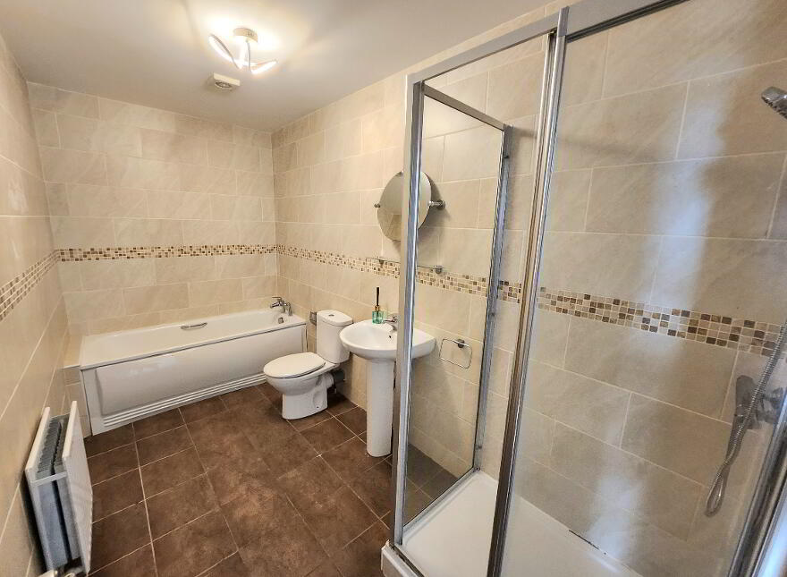 Apt 3, 2 Glencoe Park, Antrim Road, Belfast, BT36 7PT