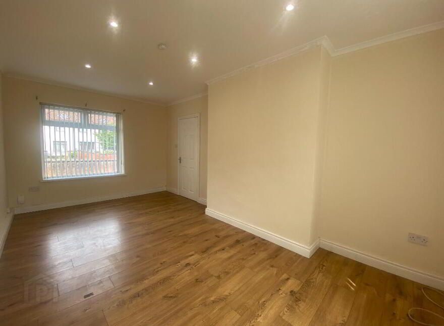 10 Waveney Drive, Belfast, BT15 4FT