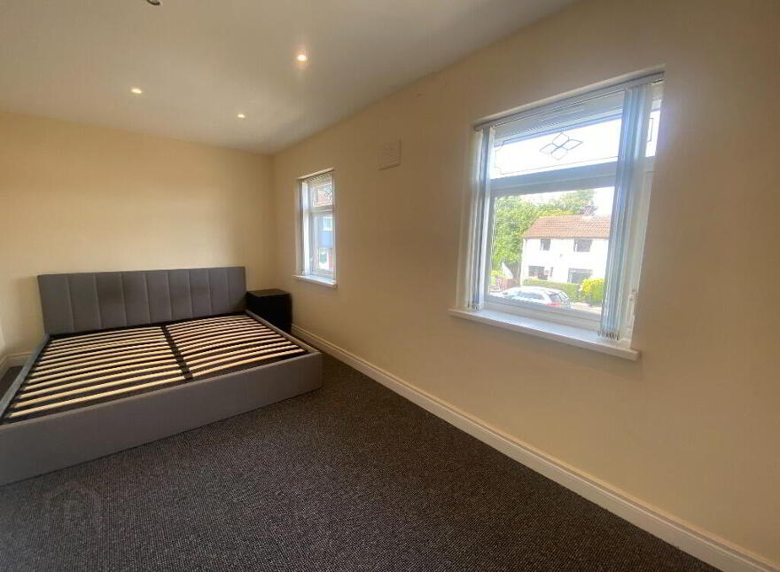 10 Waveney Drive, Belfast, BT15 4FT