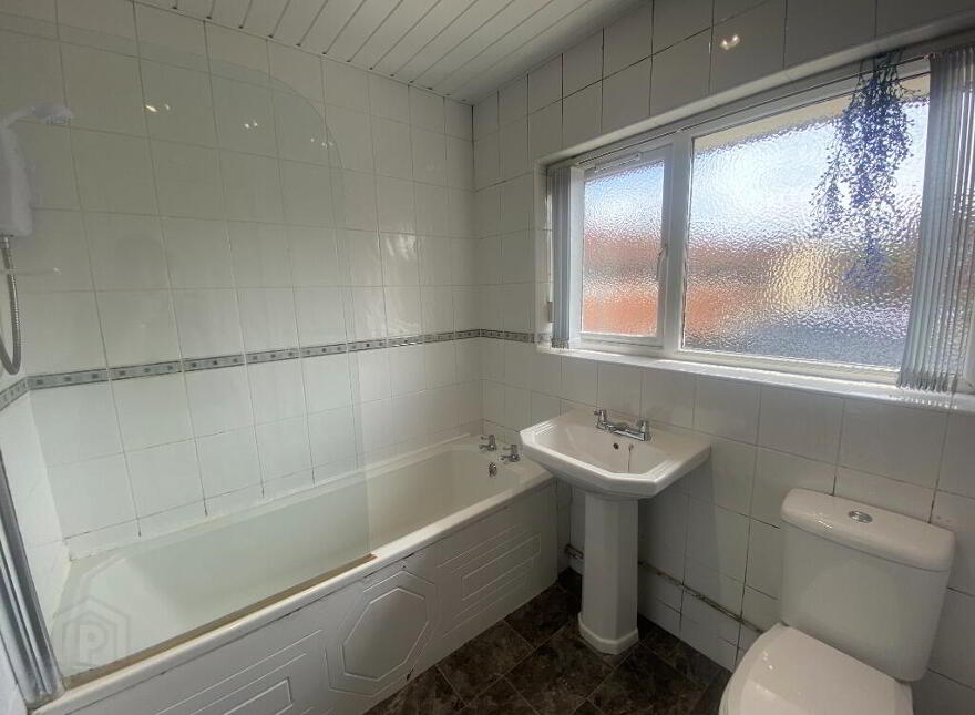 10 Waveney Drive, Belfast, BT15 4FT