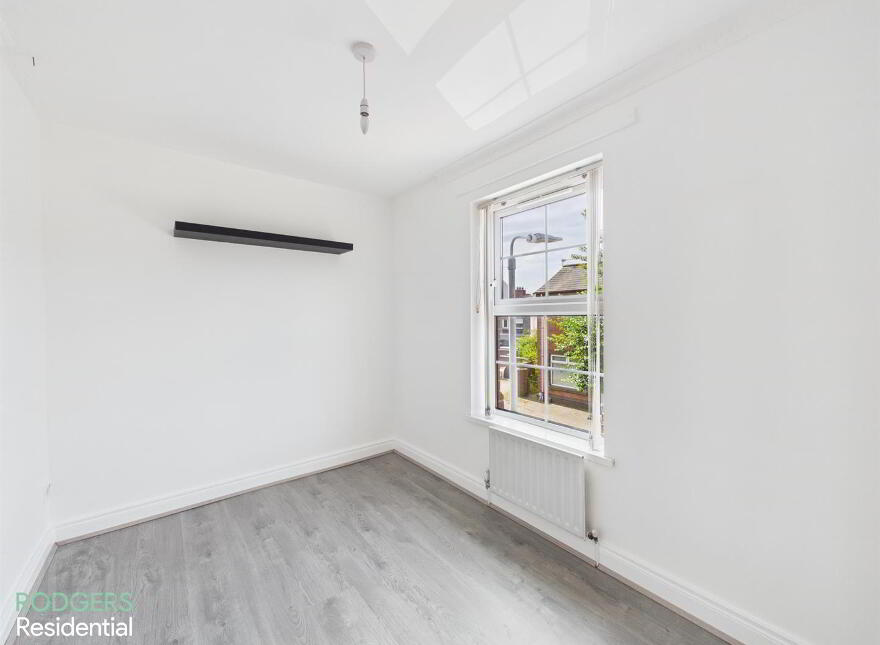 8 Houston Court, Belfast, BT5 6JW