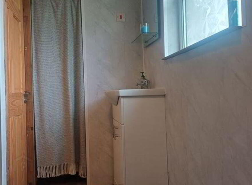 Rose Cottage, Roosky, Ballaghaderreen, F45XC44
