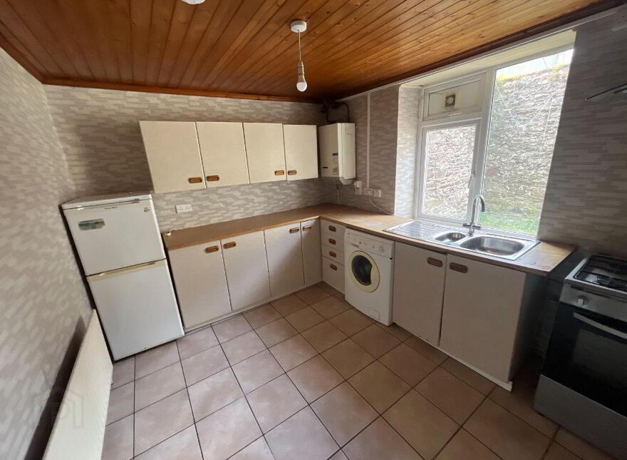 21 Commons Road, Farranree, Farranree, T23W6K6