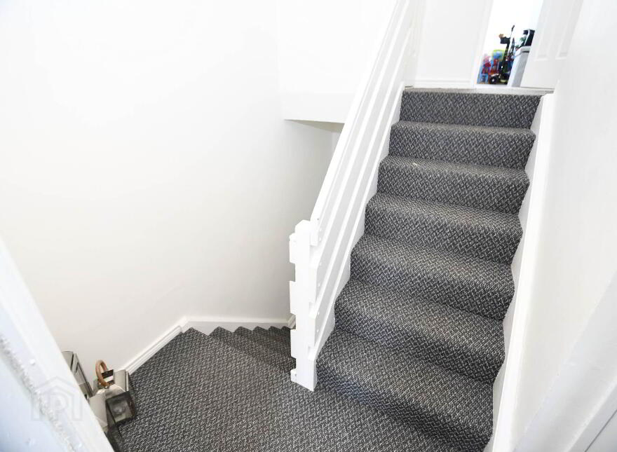 9 Colinvale, Poleglass, Belfast, BT17 0JN