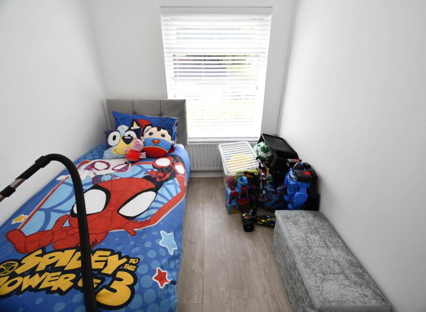 9 Colinvale, Poleglass, Belfast, BT17 0JN