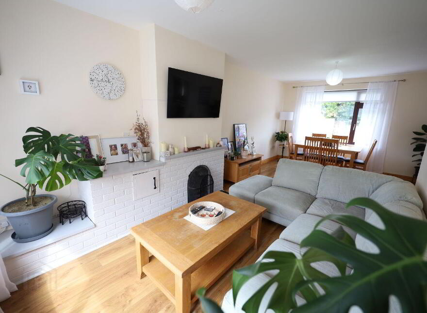 17 Owenabue Circle, Carrigaline, P43VX47