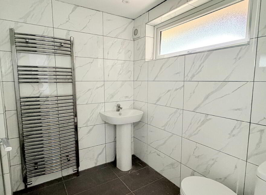 21 Longfield Gardens, Greenisland, Carrickfergus, BT38 8TR
