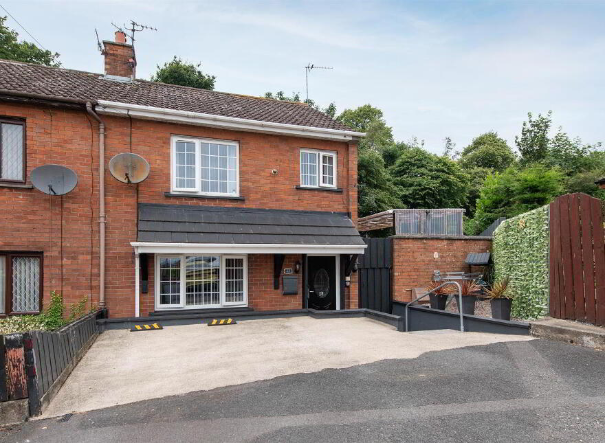 21 Mount Charles, Banbridge, BT32 4DF