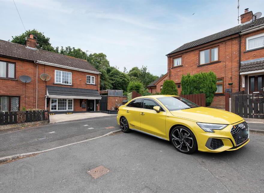 21 Mount Charles, Banbridge, BT32 4DF