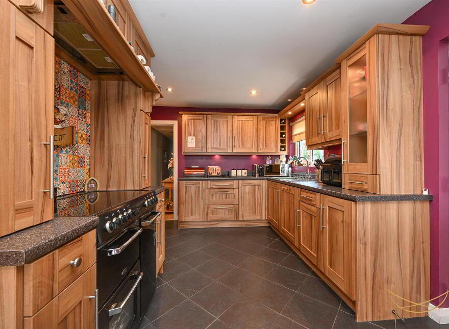 130 Ballyeaston Road, Ballyclare, BT39 9SG