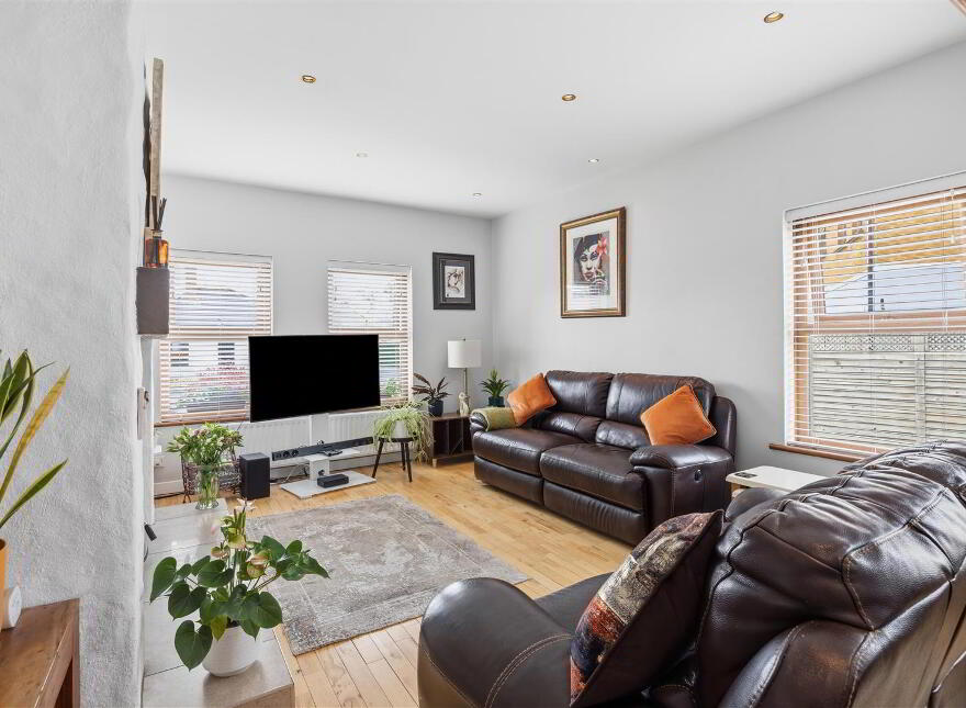 5 Old Forge Drive, Newtownards, BT23 8GP