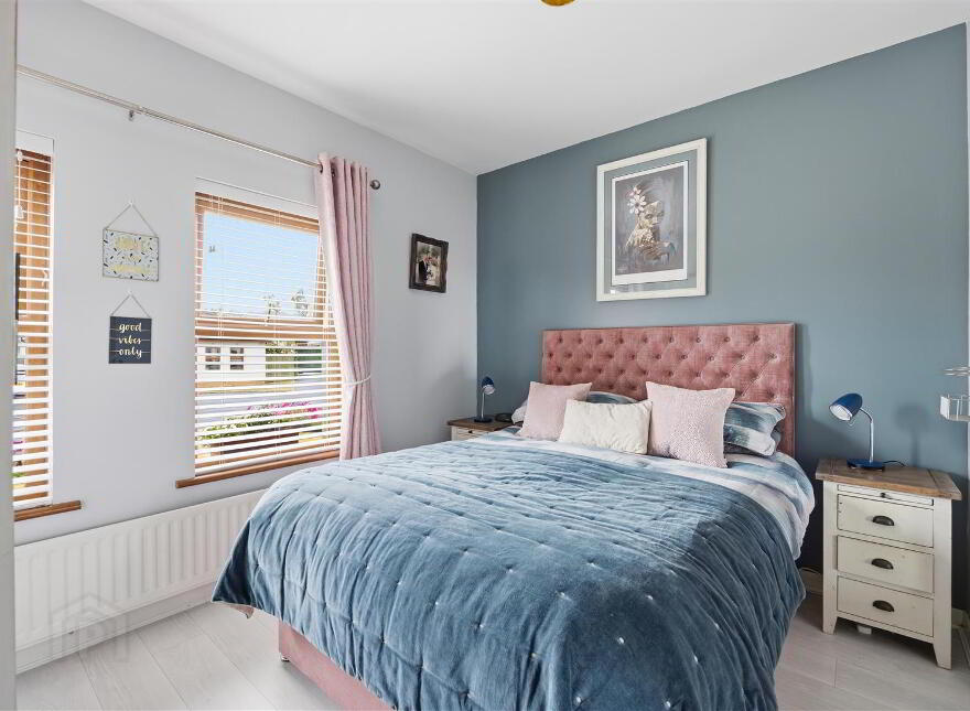 5 Old Forge Drive, Newtownards, BT23 8GP