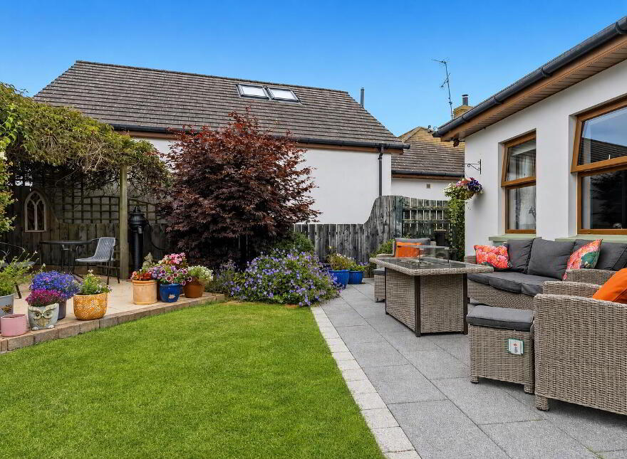 5 Old Forge Drive, Newtownards, BT23 8GP