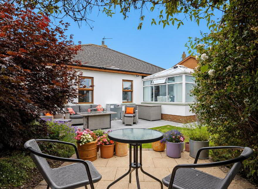 5 Old Forge Drive, Newtownards, BT23 8GP