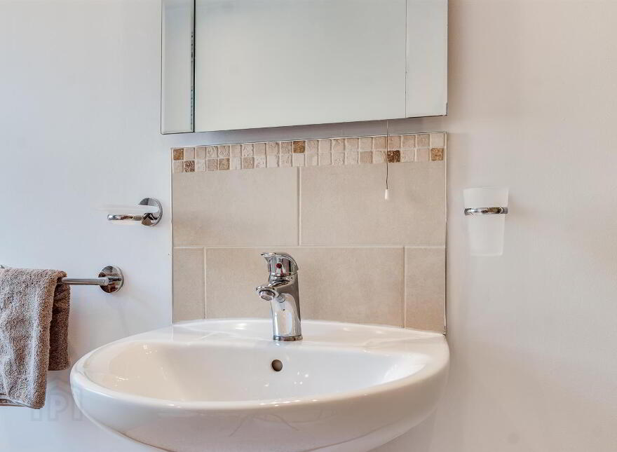 8 Rossdowan Meadows, Bangor, BT19 7DR