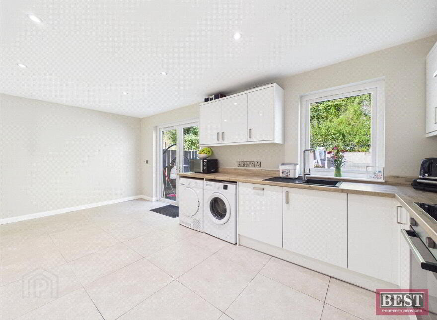 26 Woodlands, Newry, BT35 8LW