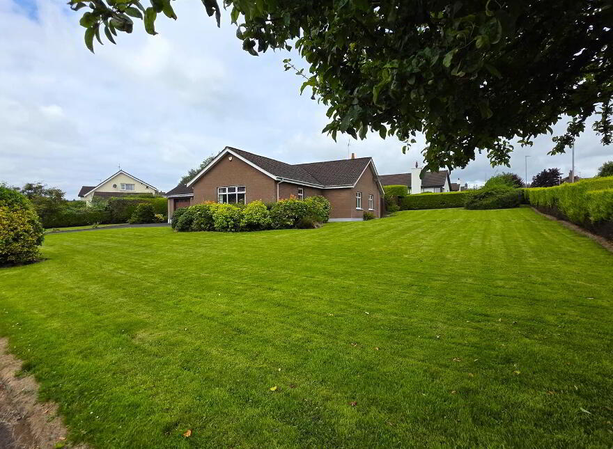 24 Glenkeen, Randalstown, BT41 3JX