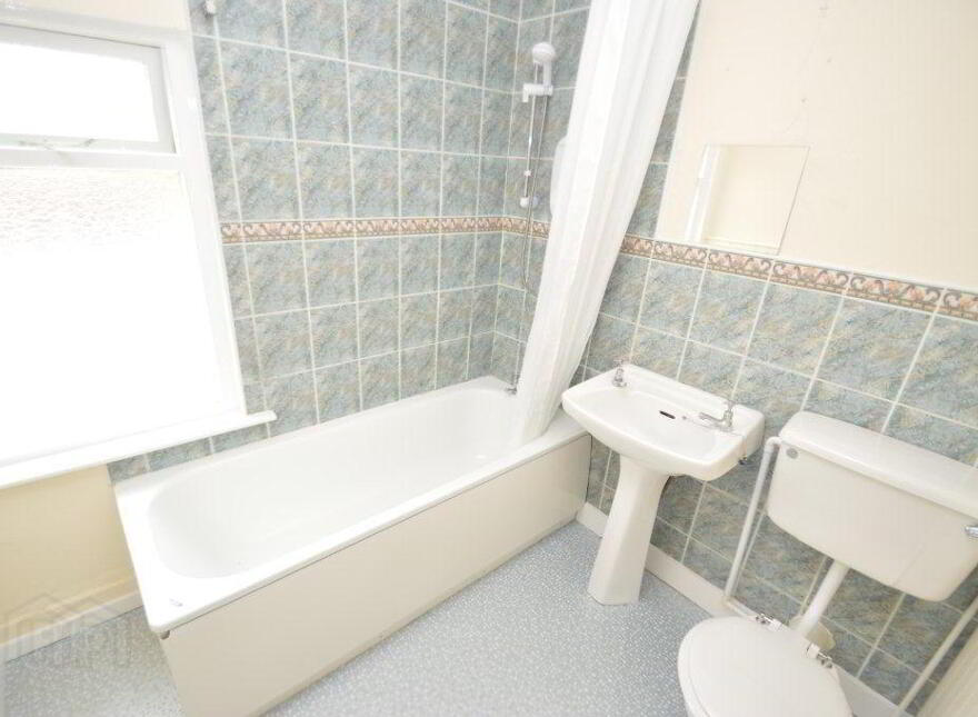 3 Lisburn Avenue, Belfast, BT9 7FX
