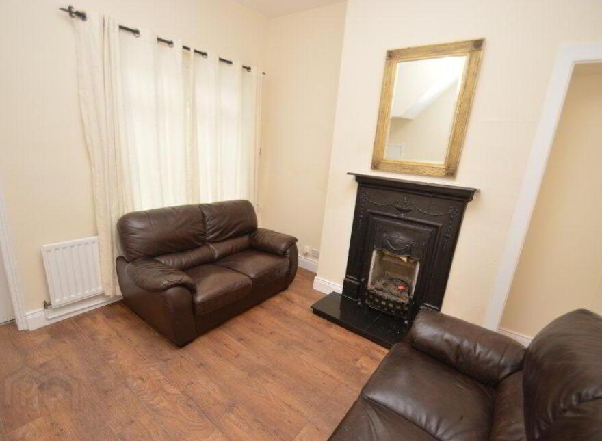 3 Lisburn Avenue, Belfast, BT9 7FX