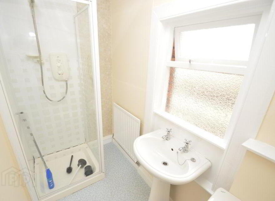 3 Lisburn Avenue, Belfast, BT9 7FX