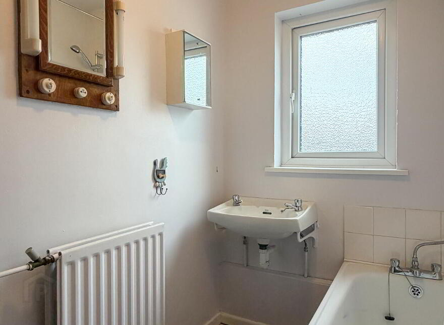 15 Hamill Terrace, Bushmills, BT57 8QR